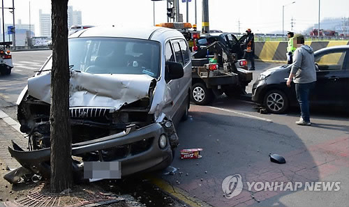 음주운전으로 인한 사고 현장. [사진제공=연합뉴스]