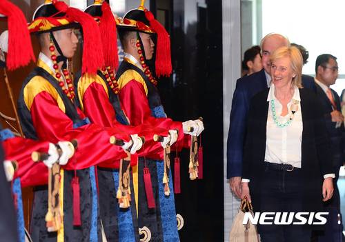 아스트리드 벨기에 공주 방한.jpg | 인스티즈