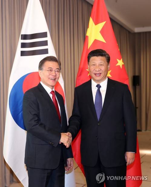 문재인 대통령과 시진핑 중국 국가주석.jpg | 인스티즈