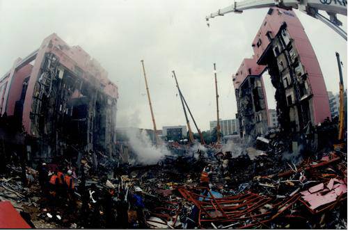 1995년 삼풍백화점 붕괴사고 당시 참혹한 현장 모습