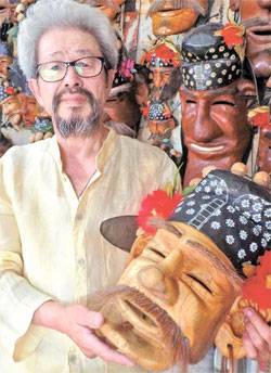 김현우씨가 조선시대 그림에서 찾아낸 처용은 마음씨 좋은 할아버지 얼굴을 하고 있다. [유명한 기자]