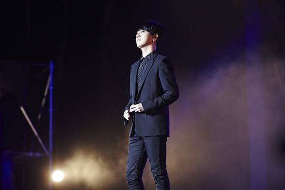 예성이 ‘슈퍼주니어-K.R.Y. 아시아 투어 ~Phonograph~ 인 서울’에서 솔로 무대를 선보였다. © News1스포츠 / SM엔터테인먼트