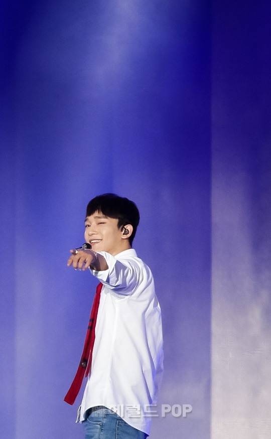 엑소(EXO) 첸
