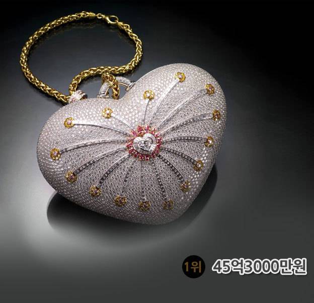 세계에서 가장 비싼 핸드백 &lsquo;모워드 1001일 밤의 다이아몬드 지갑&rsquo;. 가격 45억3000만원