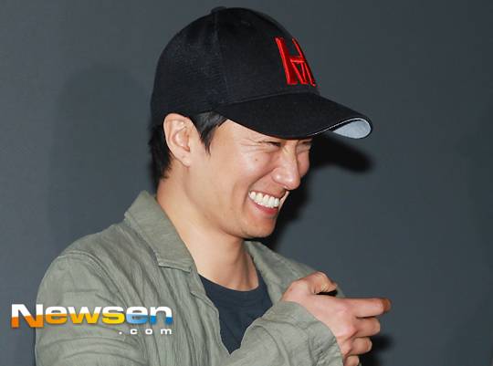 주체할 수 없는 웃음