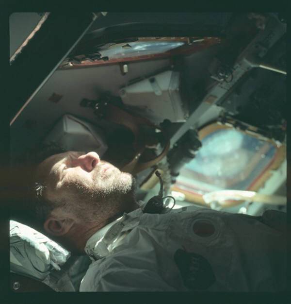 1968년 10월 아폴로7호 임무중 엔지니어 월리 쉬라의 모습. 사진=나사