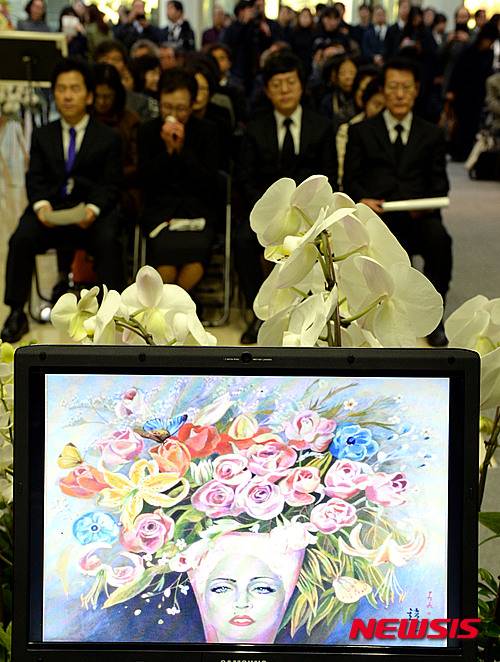 【서울=뉴시스】홍찬선 기자 = 故 천경자 화백 추도식이 열린 30일 오전 서울 중구 서울시립미술관에서 천 화백의 작품들이 보여지고 있다. 2015.10.30.   mania@newsis.com