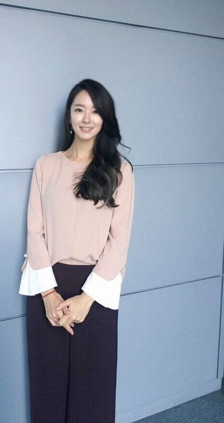 박선영 아나운서, 긴 웨이브 머리로 여신 자태 과시 "저 선영이에요"