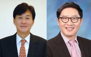 정연수 부회장(왼쪽)과 박병룡 사장(오른쪽)