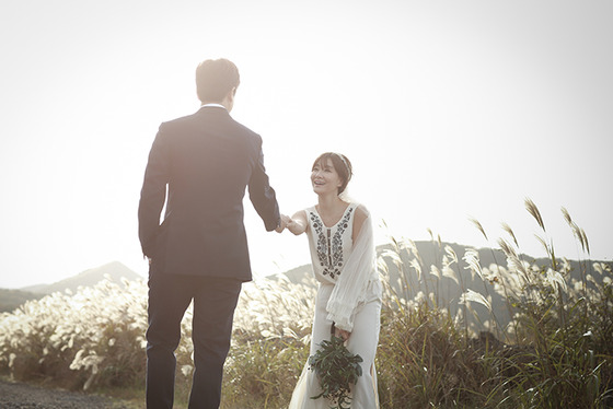 배우 박효주가 웨딩사진을 공개했다. © News1star / 열음엔터테인먼트