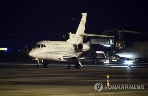 이란에 잡혀 있던 미국인을 태우고 스위스 제네바 공항에 도착한 스위스 공군기(자료사진)