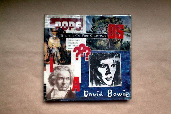 정은주 작가가 학창 시절 만든 데이비드 보위 다이어리. [사진 정은주]