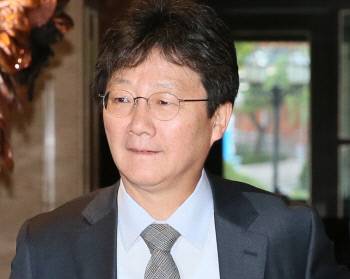 유승민 ‘백병전’