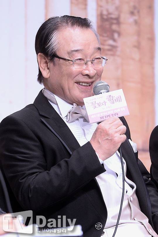 이순재 꽃보다할배 고성국의 빨간의자