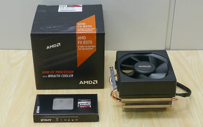 새로운 AMD FX-8370 패키지