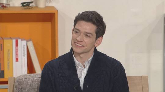 톡투유_다니엘