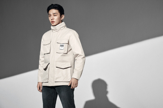 유아인
