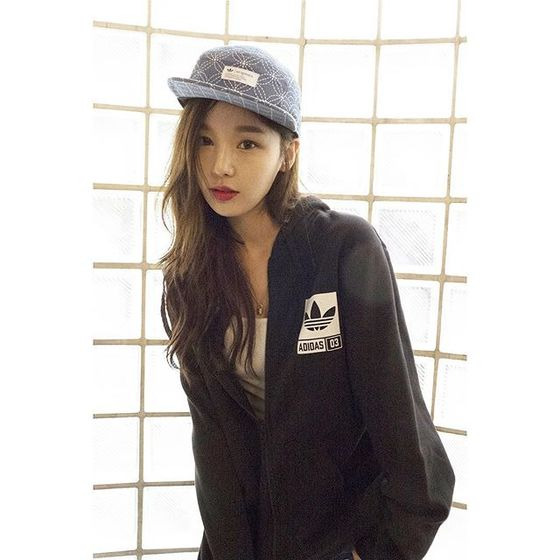 배우 남규리가 봄맞이 패션으로 물오른 미모를 과시했다.© News1star/ 남규리 인스타그램