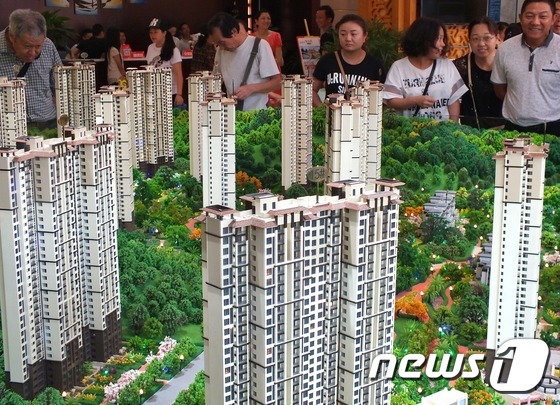 중국의 한 아파트 분양 현장. ©AFP=뉴스1