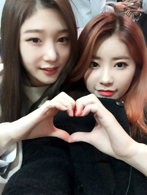 한동철 Mnet 국장의 이적설이 불거지면서 ‘프로듀서 101’에 출연 중인 정채연과 기희현에 대한 관심이 쏠리고 있다.© News1star / MBK엔터테인먼트
