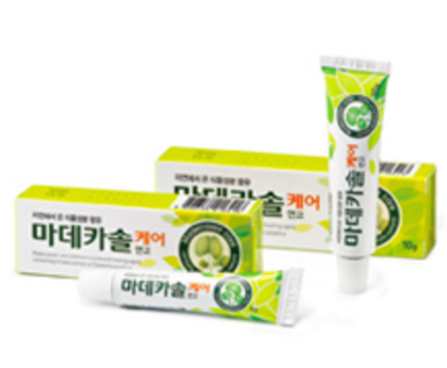 레이저 시술 후 마데카솔, 후시딘 도포를 권유하는 피부과가 많은 것으로 나타났다. / 사진=동국제약">