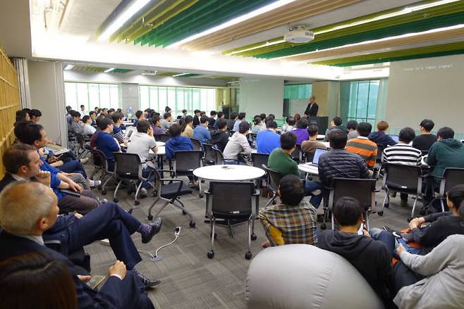 더그 커팅 세미나에 네이버 개발자 150명이 참석했다. <사진 네이버>