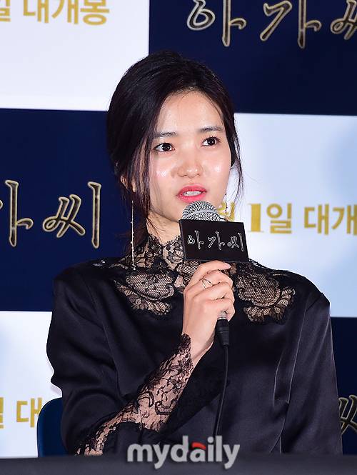 ▲김태리, '얼굴에서 빛이 나네'