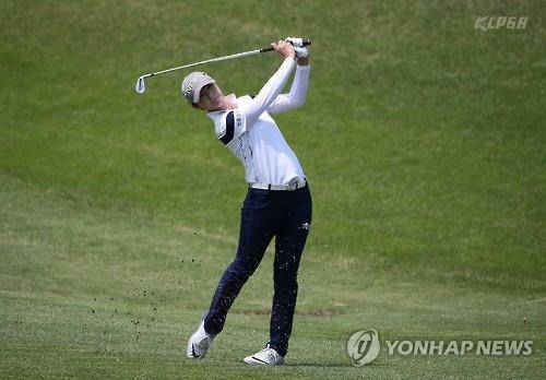 박성현의 아이언샷.<KLPGA 제공>
