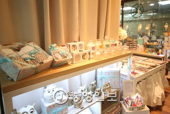 종로4가 지하상가의 홈데코숍 라미아스텔라.