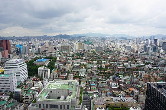 서울 강남구 역삼동 포스코P&S타워 옥상에서 북쪽 방향으로 내려다본 전경. /김수현 기자