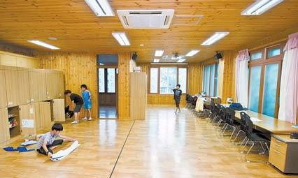 한드미농촌유학센터의 남학생 숙소 모습. 성별로 나누어 각각 한 방에서 생활한다.