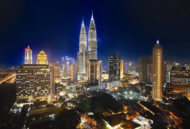 쿠알라 룸푸르 야경.　　　　　　　　　　　　　　　　　　　　　　　　　　　　[사진 말레이시아관광청]