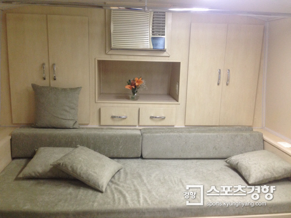 한국 양궁 대표팀이 휴식을 취했던 브라질 리우데자네이루 삼보드로모 양궁장 근처에 있는 비밀 휴식 공간에 있는 리무진 버스의 내부 모습. 리우데자네이루 | 김하진 기자