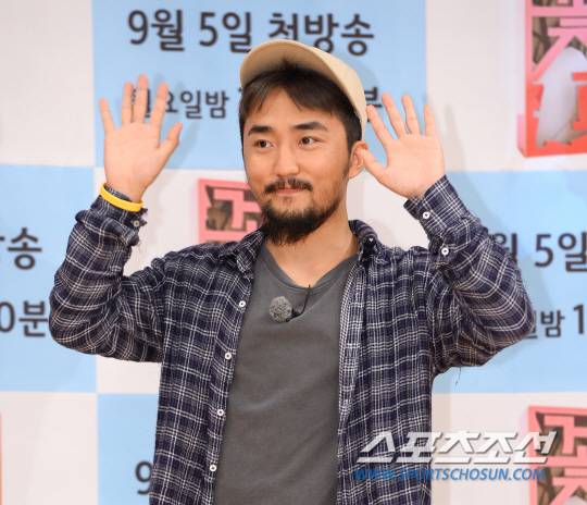 [포토] 유병재 '아이처럼 두 손 번쩍'