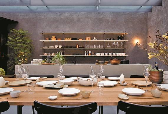 에어비앤비가 제시한 게스트하우스 1층. 지역민들이 와서 교류할 만한 공간으로 꾸몄다.