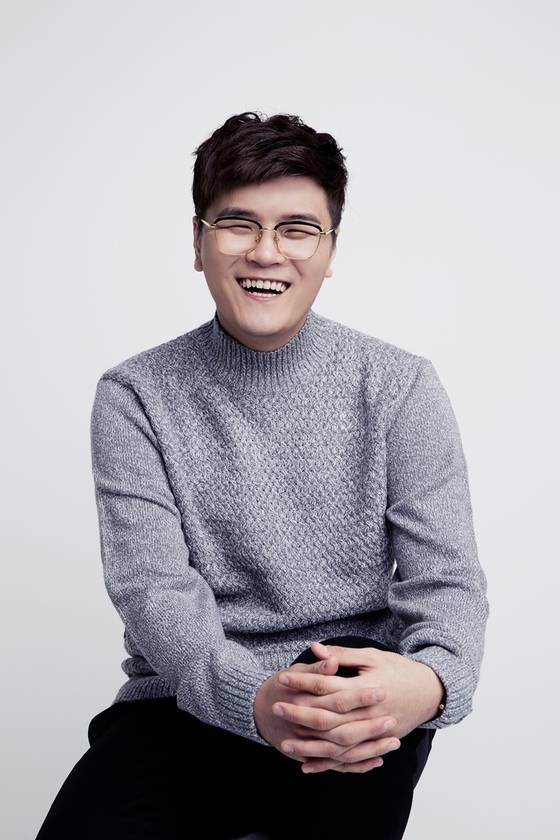 신용재가 신곡에 대해 설명하는 시간을 가졌다. © News1star/ 더바이브엔터테인먼트