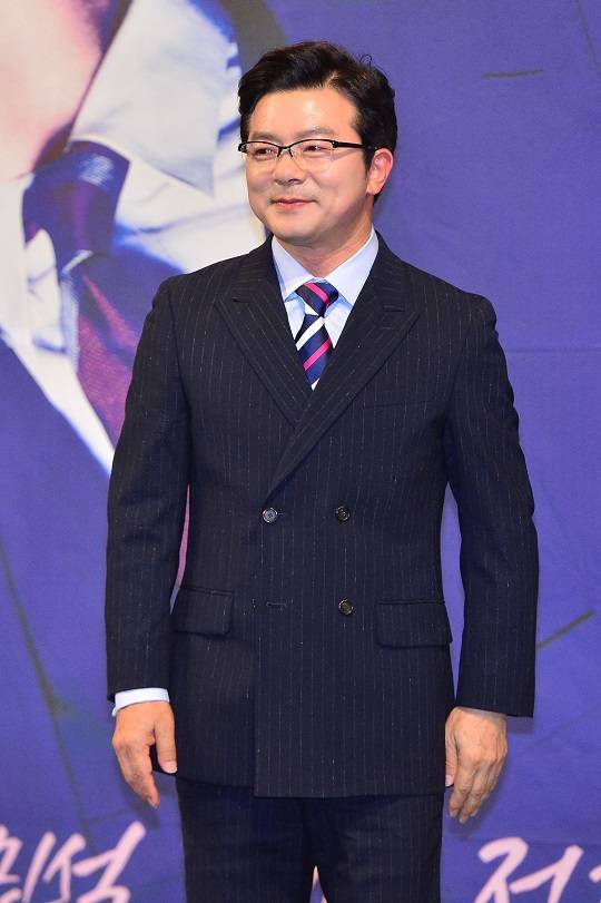 뉴시스