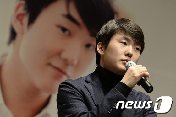 피아니스트 조성진 © News1 안은나 기자