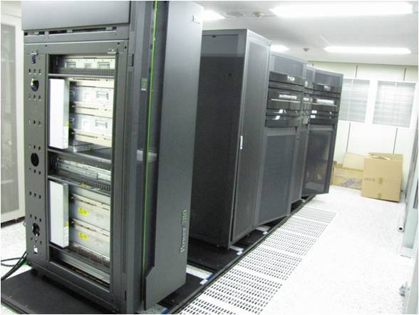 삼익THK의 면진테이블을 도입한 국내 지자체 전산실 모습.