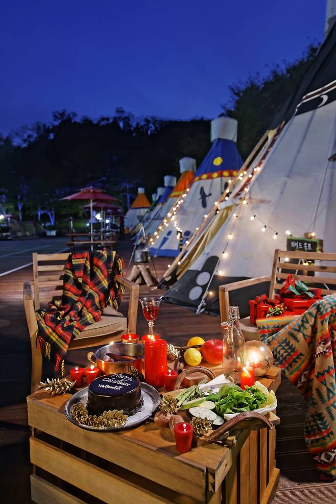 [워커힐] 캠핑인더시티 크리스마스 이미지.