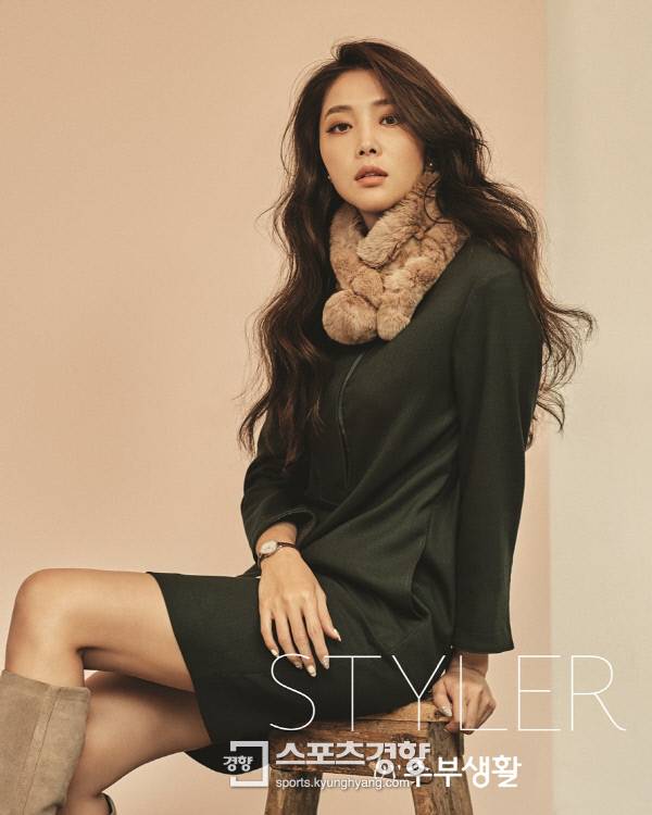 배우 오윤아 화보. 사진 스타일러