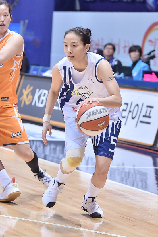 김연주