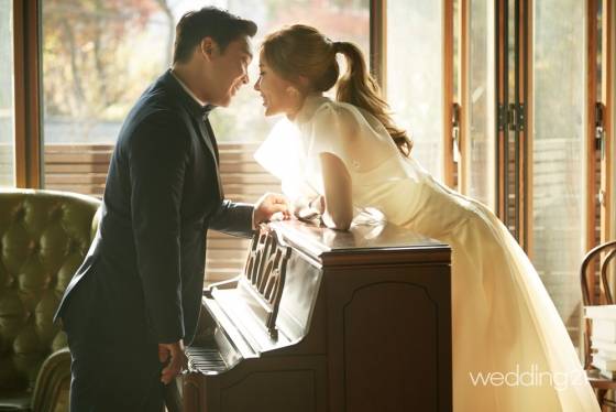 김지현·채리나, 행복한 웨딩화보 공개 "제2인생 시작"