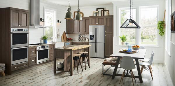 An image of premium kitchen appliances unveiled by Samsung Electronics Co. on Thursday targeting North American consumers next year. From left is a top-bottom wall oven; a cooktop that comes in three different types depending on kitchen design and cooking preference; an automatic built-in rangehood; dishwasher; and a counter-depth four-door French refrigerator. [Photo provided by Samsung Electronics Co.]