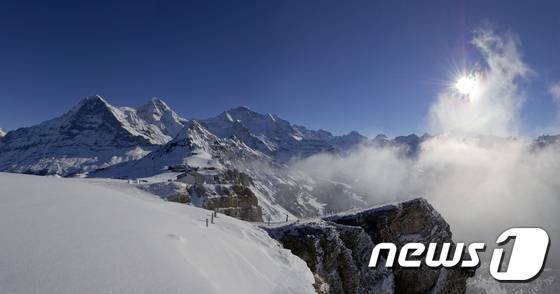 눈보라가 치는 멘리헨반의 전경.(이미지제공=스위스관광청)© News1