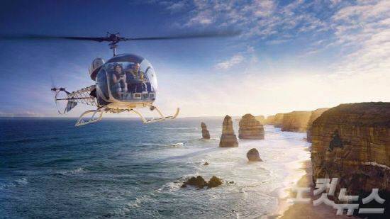 그레이트 오션로드 헬기투어. 그레이트 오션로드에 기암괴석과 해안 절벽이 어우러진 장관이 펼쳐진다.(사진=호주관광청 제공)