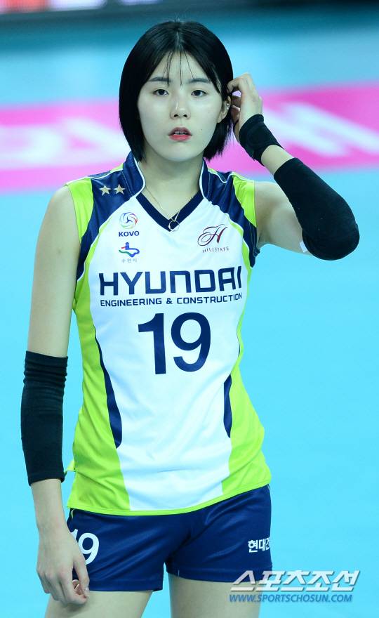 경기를 준비하고 있는 이다영.