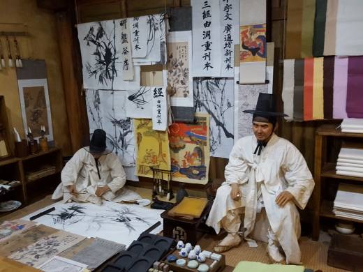 박물관에는 이렇듯 실감나는 재현 시설이 잘 갖추어져 있어 관람객들의 흥미를 북돋아준다.