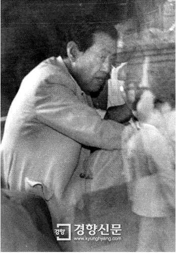 1987년5월29일 박종철 고문치사 사건으로 구속되는 박처원 치안감 | 경향신문 자료사진