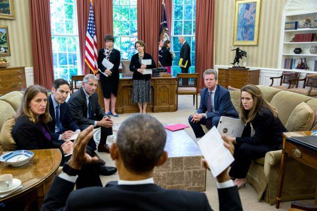 “소통은 거리에 반비례 한다”는 말이 있다. 오바마 미국 대통령은 참모진과 언제 어디서나 격의 없는 소통을 통해 국정을 운영했다. 회의 때마다 격식을 차리는 청와대와는 사뭇 다른 풍경이다. 백악관 홈페이지